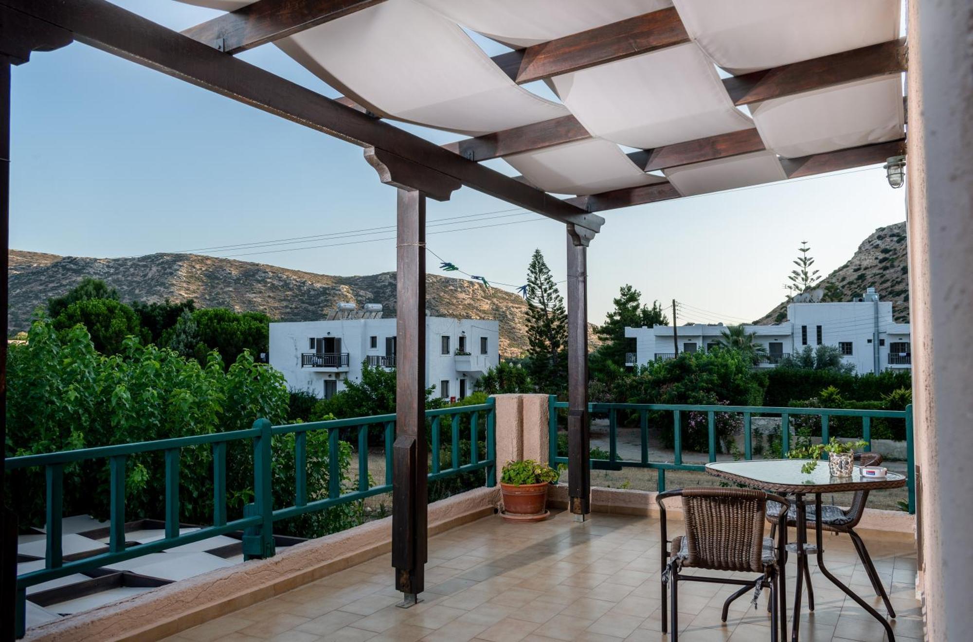 Filia Rooms Matala Exterior foto