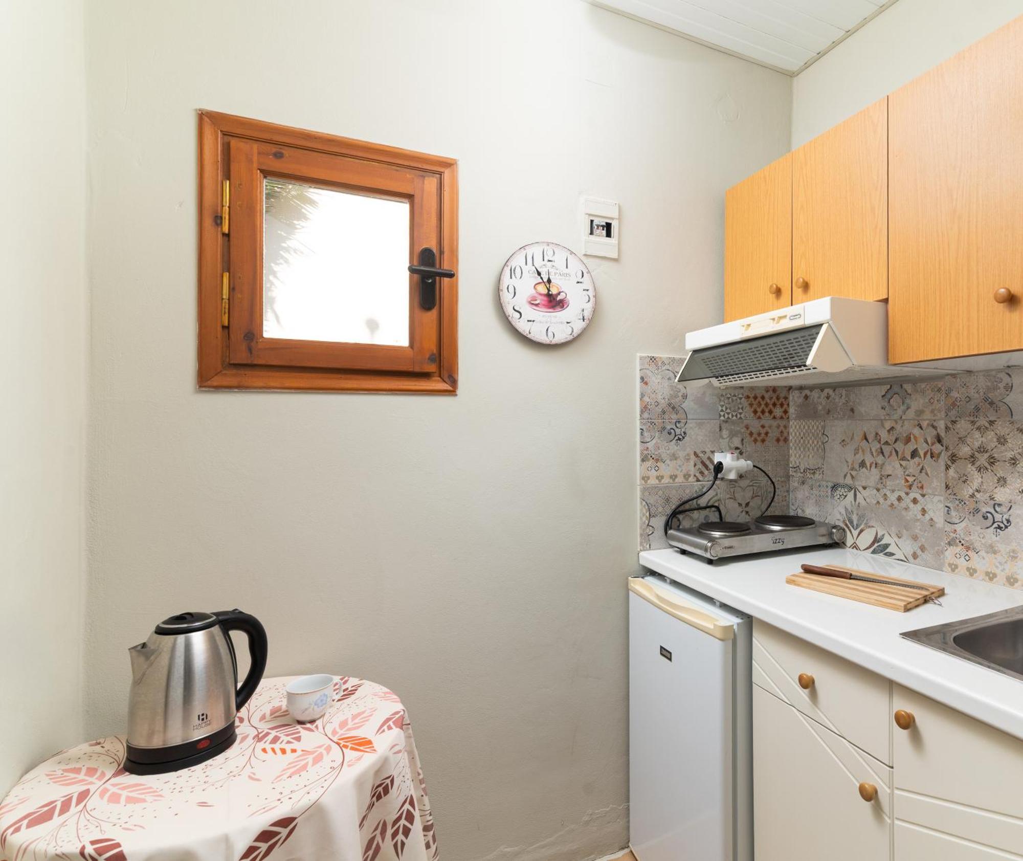 Filia Rooms Matala Exterior foto